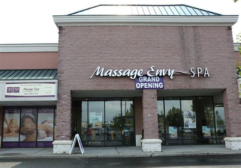 Sexual massage Eight Mile Plains