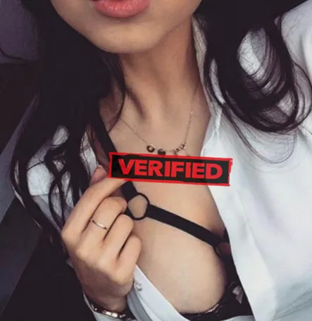 Alexandra tits Prostitute Al Ahmadi
